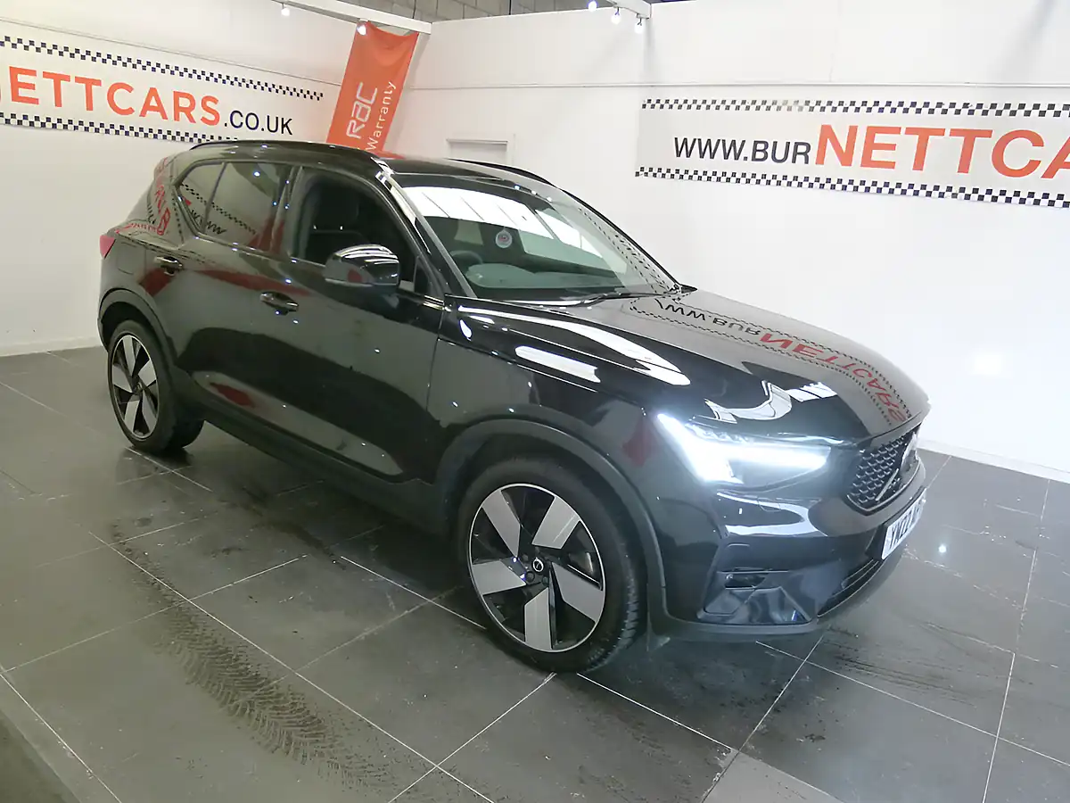 Used 2022 Volvo XC40 Ultimate Black - Interior and Exterior details 12