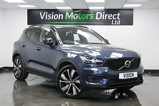 2022 Volvo XC40 T5 Recharge Ultimate Dark