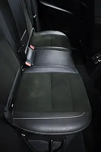 Used 2022 Volvo XC40 Ultimate Dark Blue - Interior and Exterior details 10