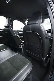 Used 2022 Volvo XC40 Ultimate Dark Blue - Interior and Exterior details 12
