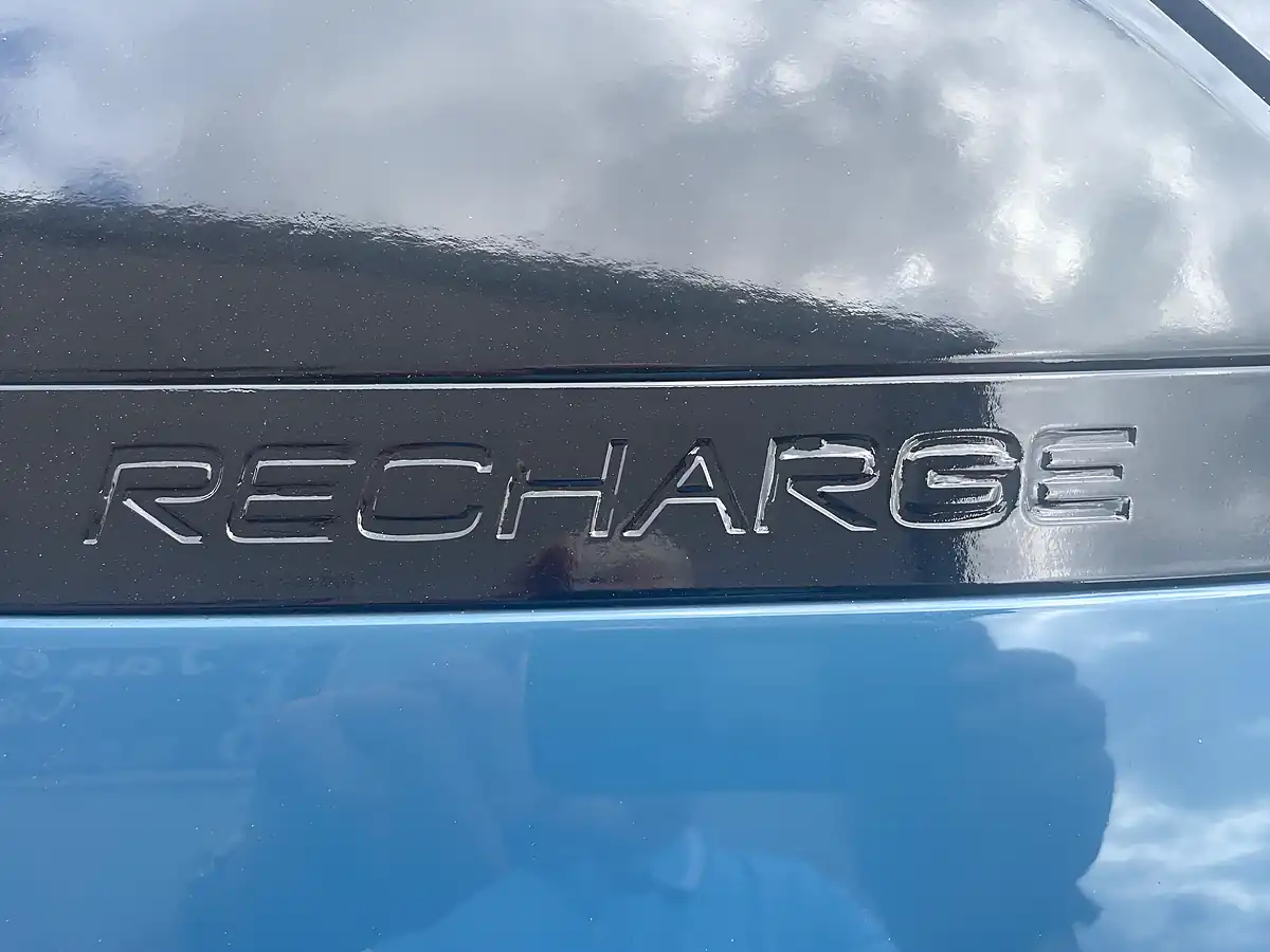 Used 2022 Volvo XC40 Ultimate Fjord Blue - Interior and Exterior details 5