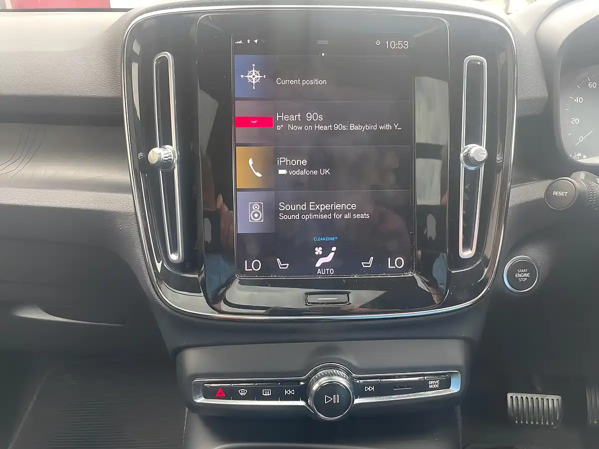 Used 2022 Volvo XC40 Ultimate Fjord Blue - Interior and Exterior details 9