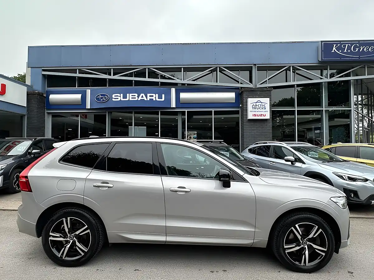 Used 2022 Volvo XC60 Plus Silver - Interior and Exterior details 5