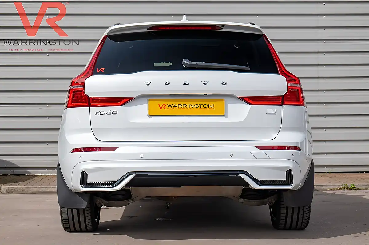 Used 2022 Volvo XC60 R-Design Pro Crystal White - Interior and Exterior details 12