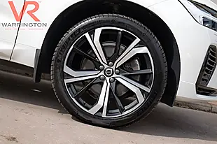 Used 2022 Volvo XC60 R-Design Pro Crystal White - Interior and Exterior details 20
