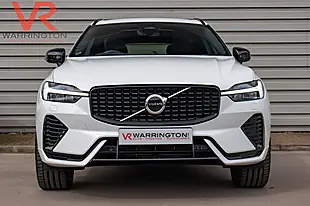 Used 2022 Volvo XC60 R-Design Pro Crystal White - Interior and Exterior details 4