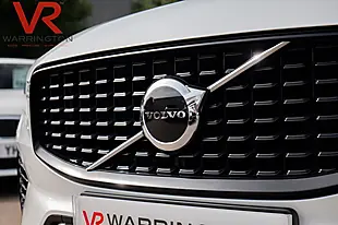Used 2022 Volvo XC60 R-Design Pro Crystal White - Interior and Exterior details 5