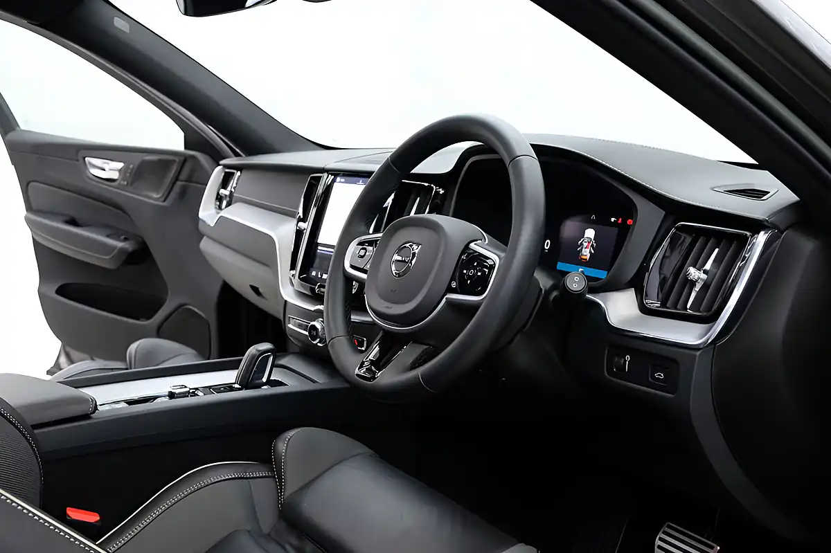 Used 2022 Volvo XC60 R-Design Pro Grey - Interior and Exterior details 19
