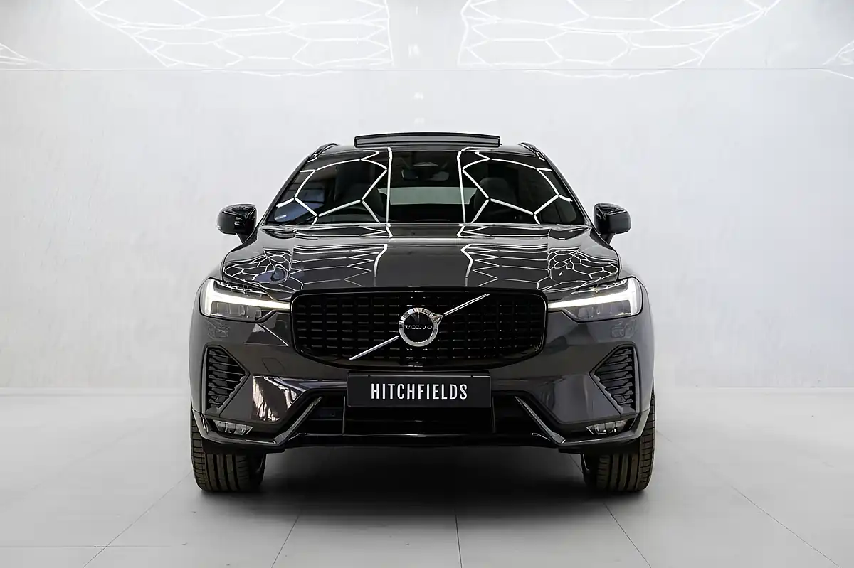 Used 2022 Volvo XC60 R-Design Pro Grey - Interior and Exterior details 3
