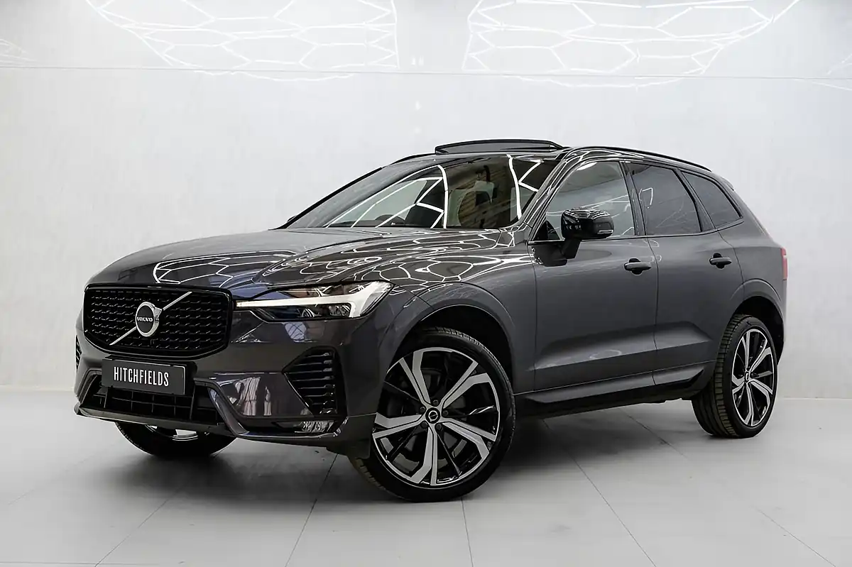 Used 2022 Volvo XC60 R-Design Pro Grey - Interior and Exterior details 4