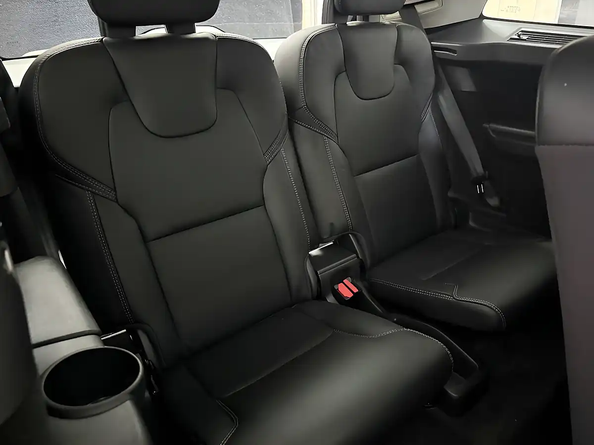 Used 2022 Volvo Xc90 Inscription Pro Ice White Metallic - Interior and Exterior details 19