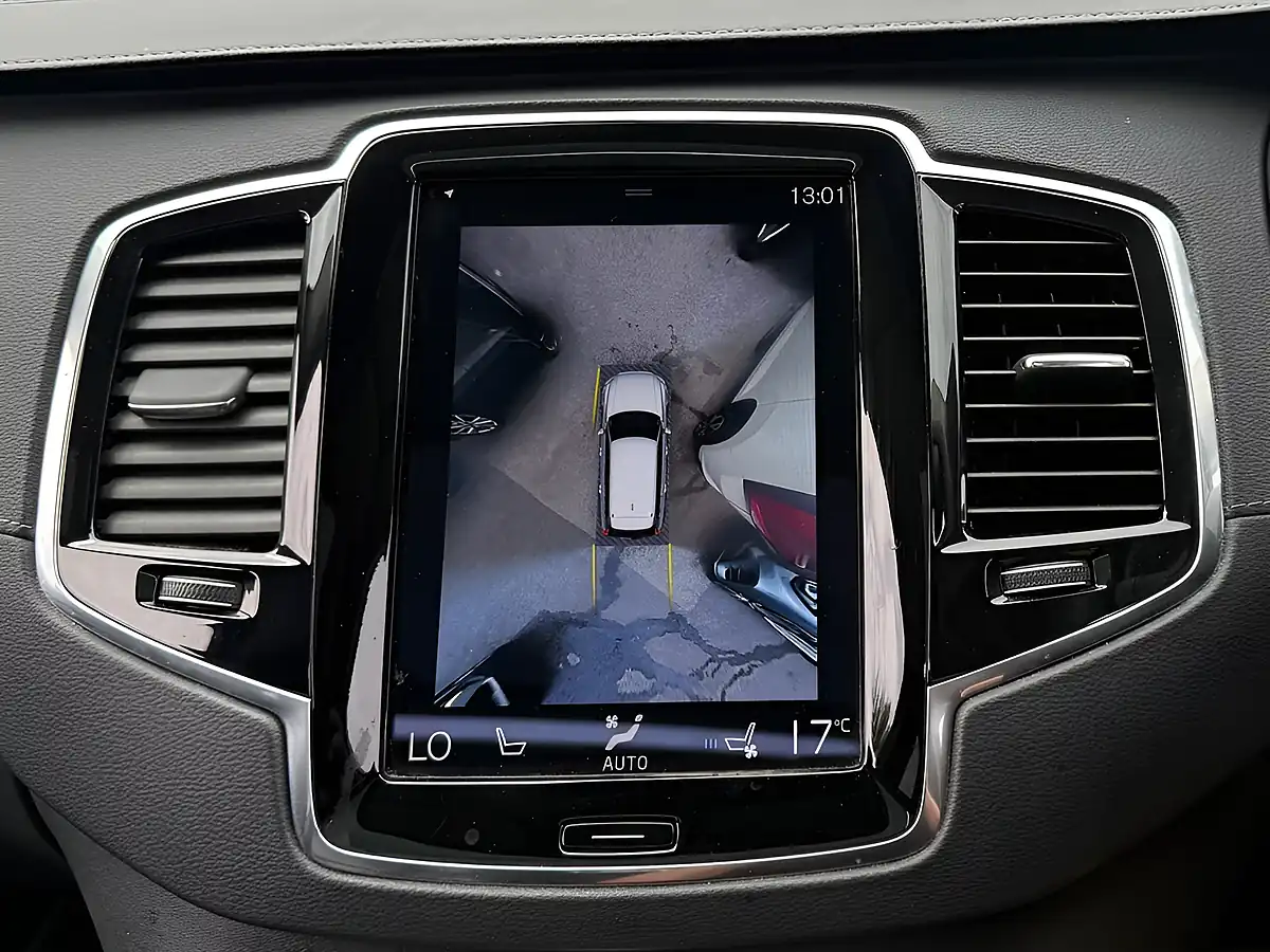 Used 2022 Volvo Xc90 Inscription Pro Ice White Metallic - Interior and Exterior details 4