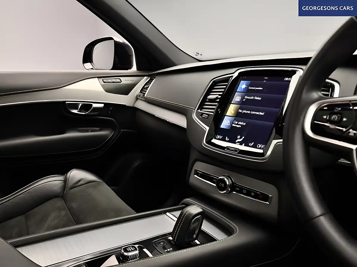 Used 2022 Volvo XC90 R-Design Black - Interior and Exterior details 14