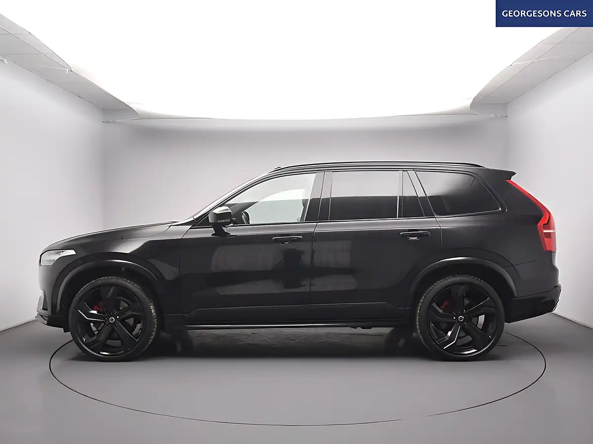 Used 2022 Volvo XC90 R-Design Black - Interior and Exterior details 3