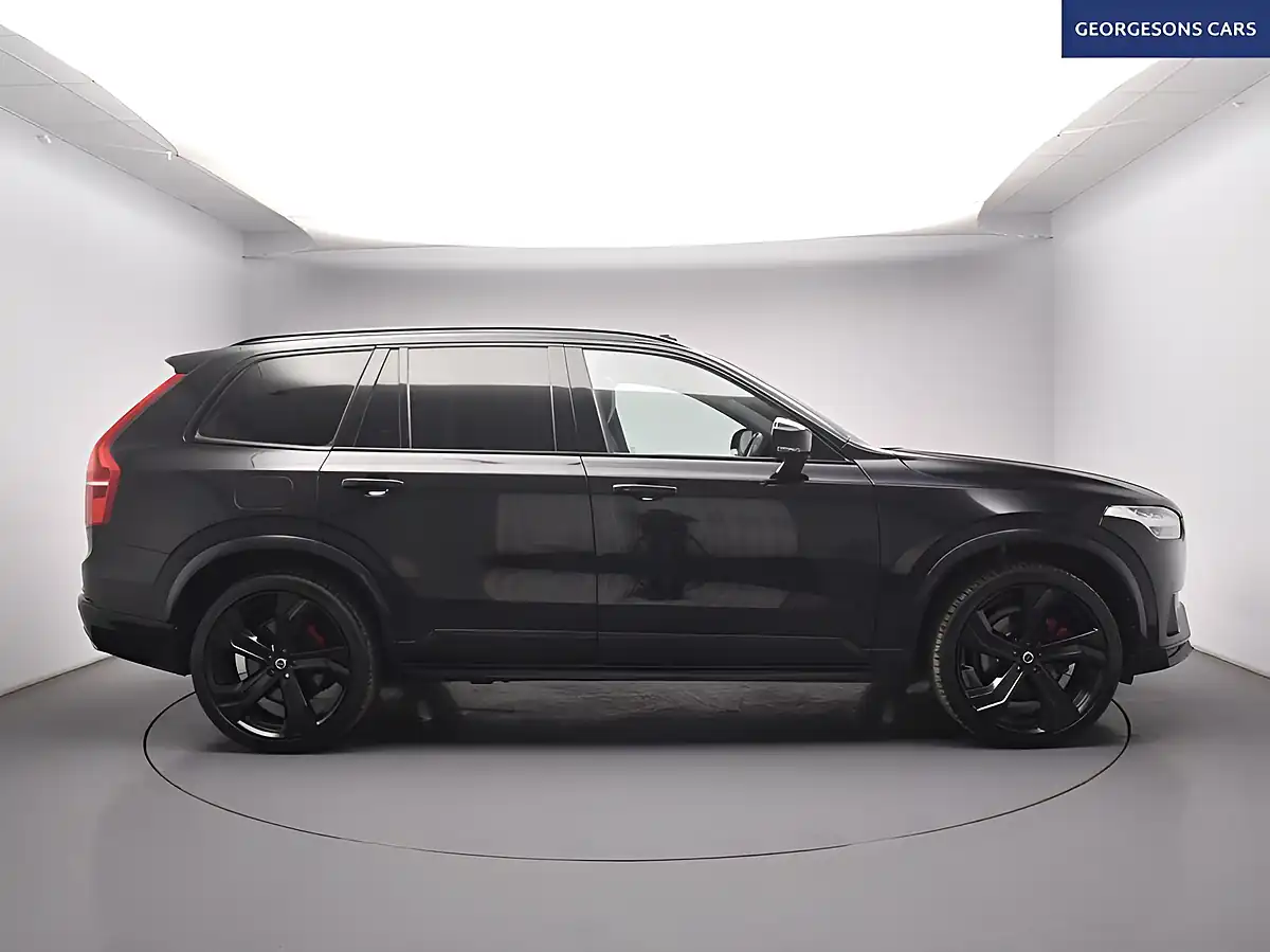 Used 2022 Volvo XC90 R-Design Black - Interior and Exterior details 6