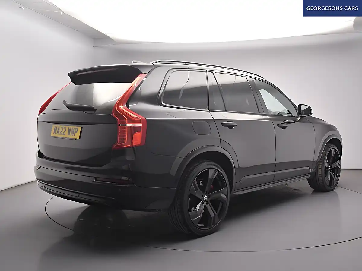 Used 2022 Volvo XC90 R-Design Black - Interior and Exterior details 7