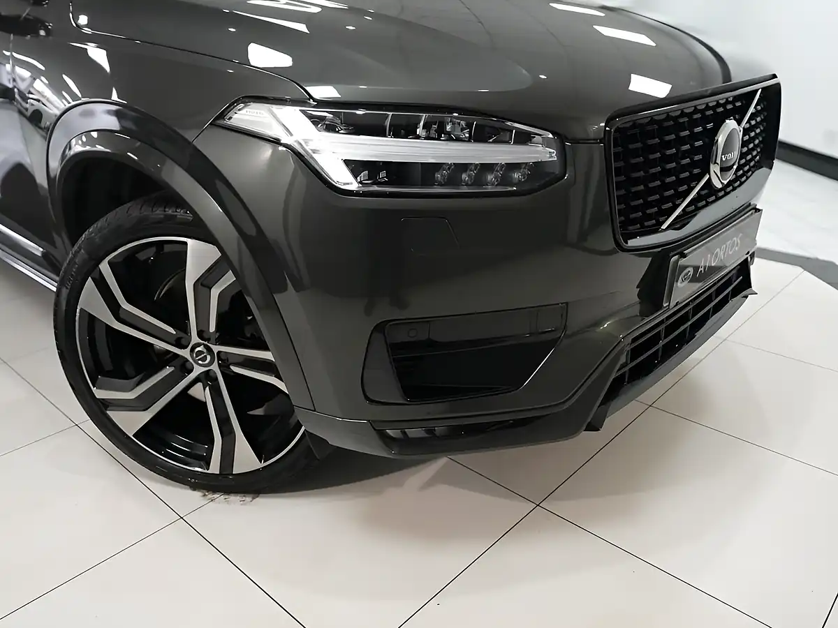 Used 2022 Volvo XC90 R-Design Pine Grey - Interior and Exterior details 19
