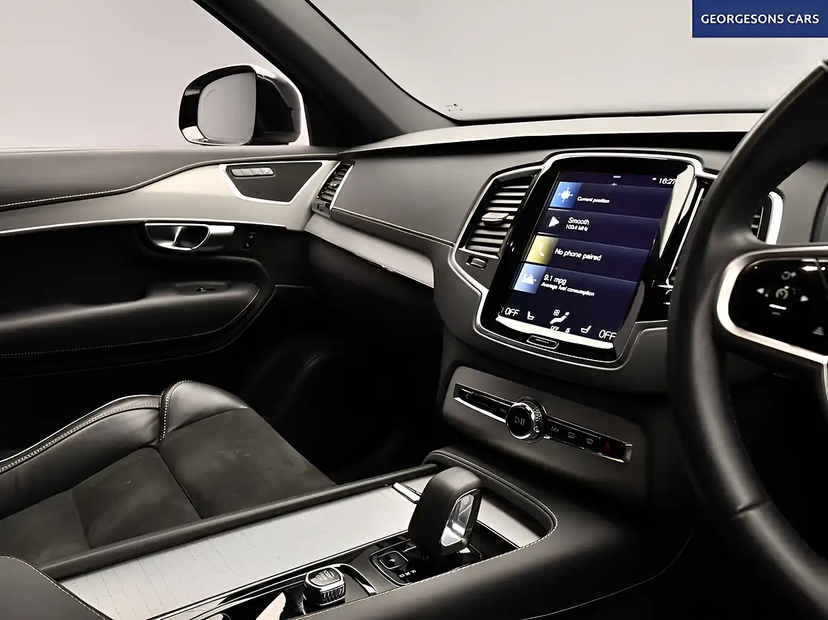 Used 2022 Volvo XC90 R-Design Silver - Interior and Exterior details 13