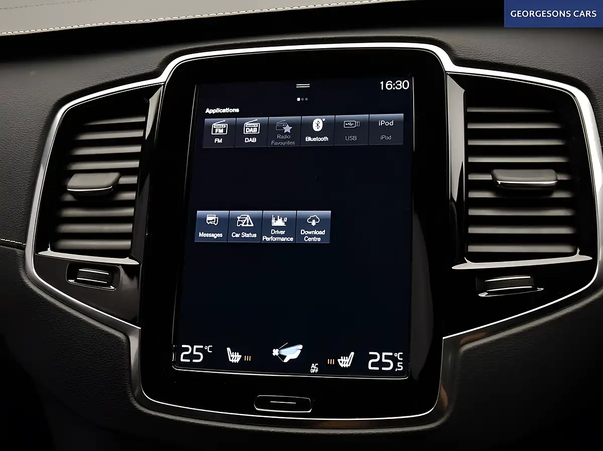 Used 2022 Volvo XC90 R-Design Silver - Interior and Exterior details 16