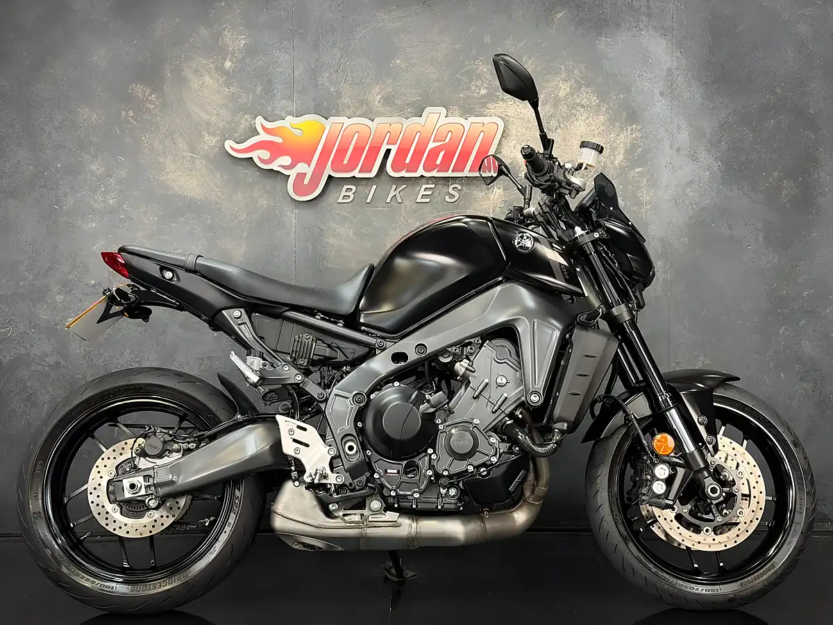 Used 2022 Yamaha MT-09 900 Hyper-Naked Hyper-Naked Black - Front View
