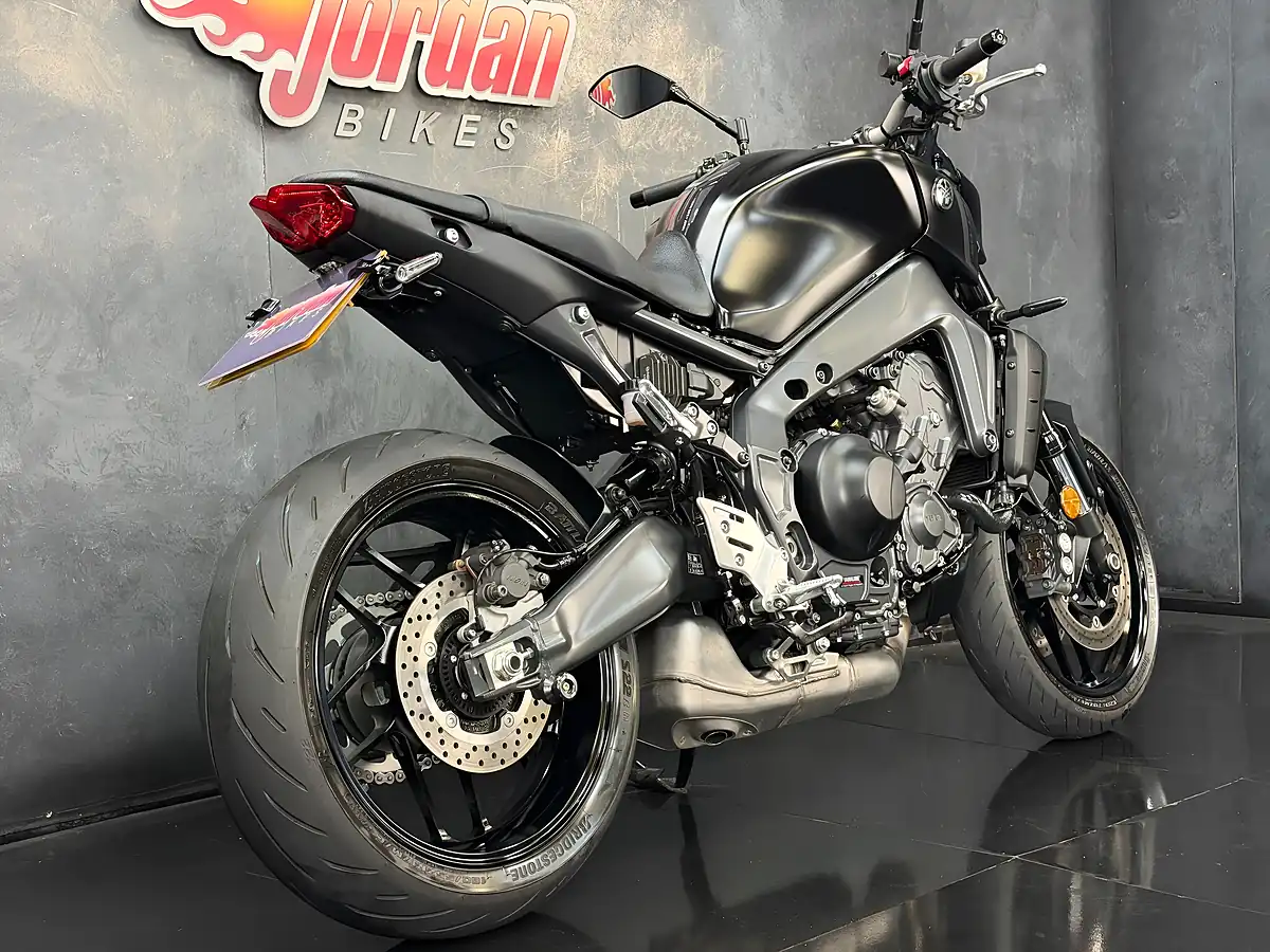 Used 2022 Yamaha MT-09 900 Hyper-Naked Hyper-Naked Black - Interior and Exterior details 10
