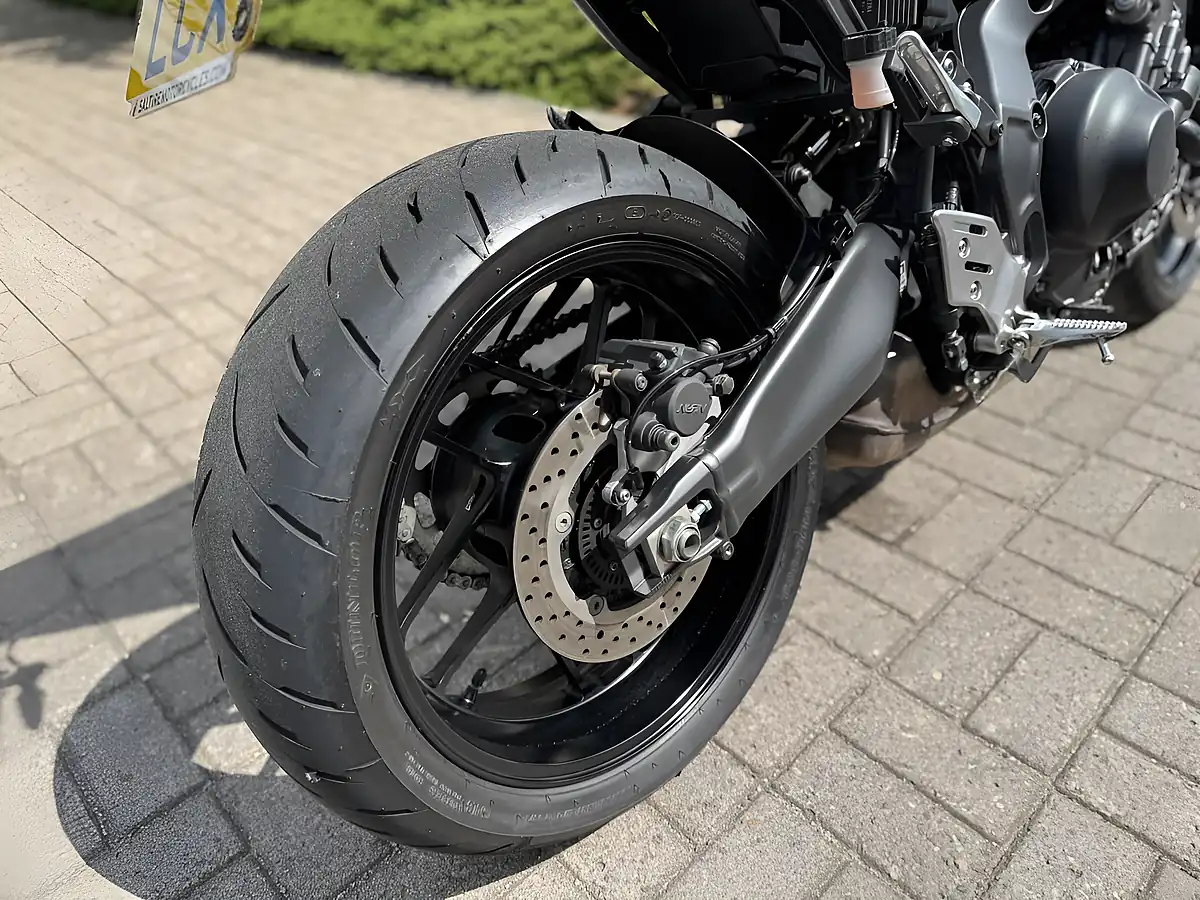 Used 2022 Yamaha MT-09 Black - Interior and Exterior details 14