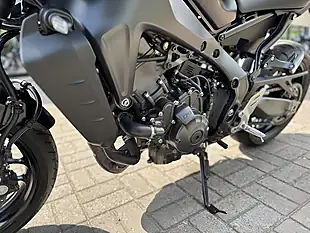 Used 2022 Yamaha MT-09 Black - Interior and Exterior details 15