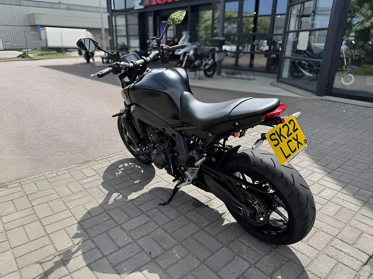 Used 2022 Yamaha MT-09 Black - Interior and Exterior details 7