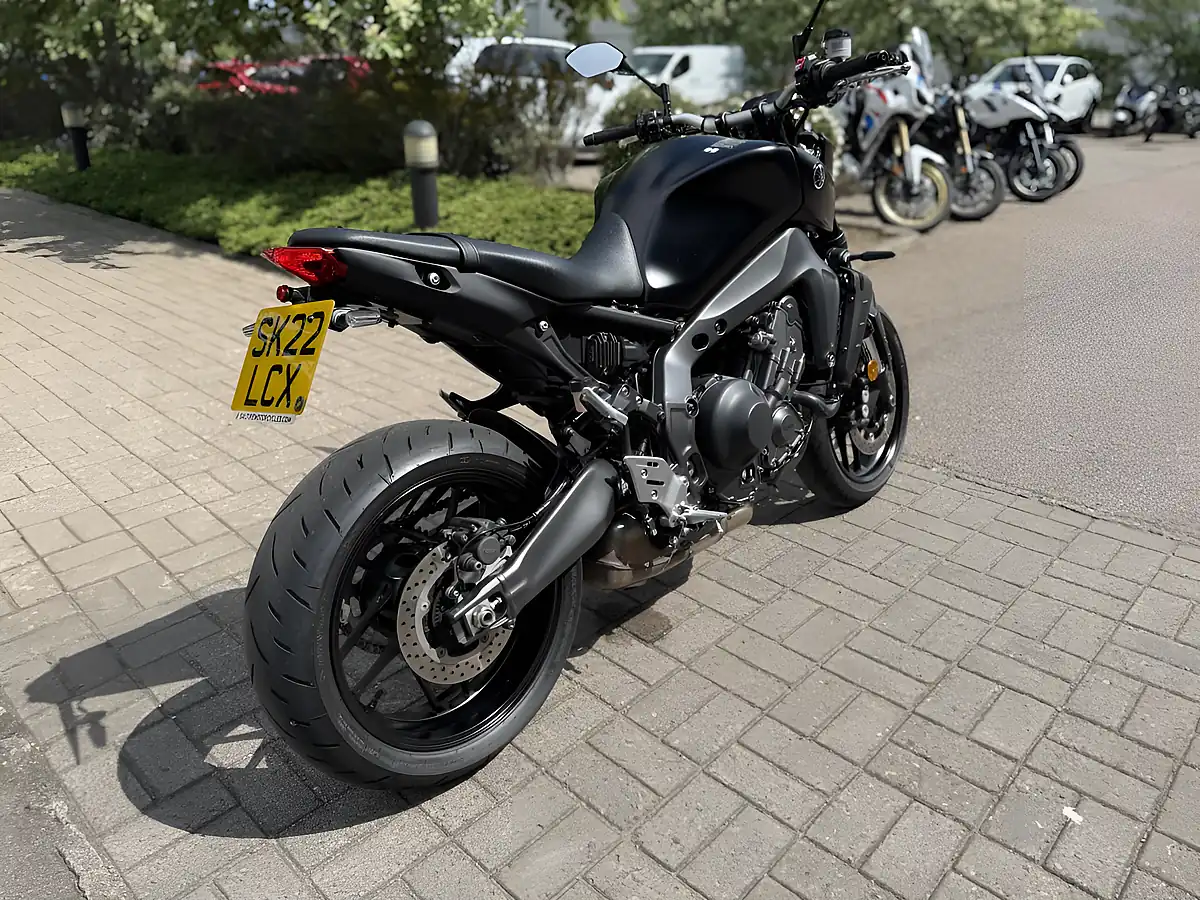 Used 2022 Yamaha MT-09 Black - Interior and Exterior details 9
