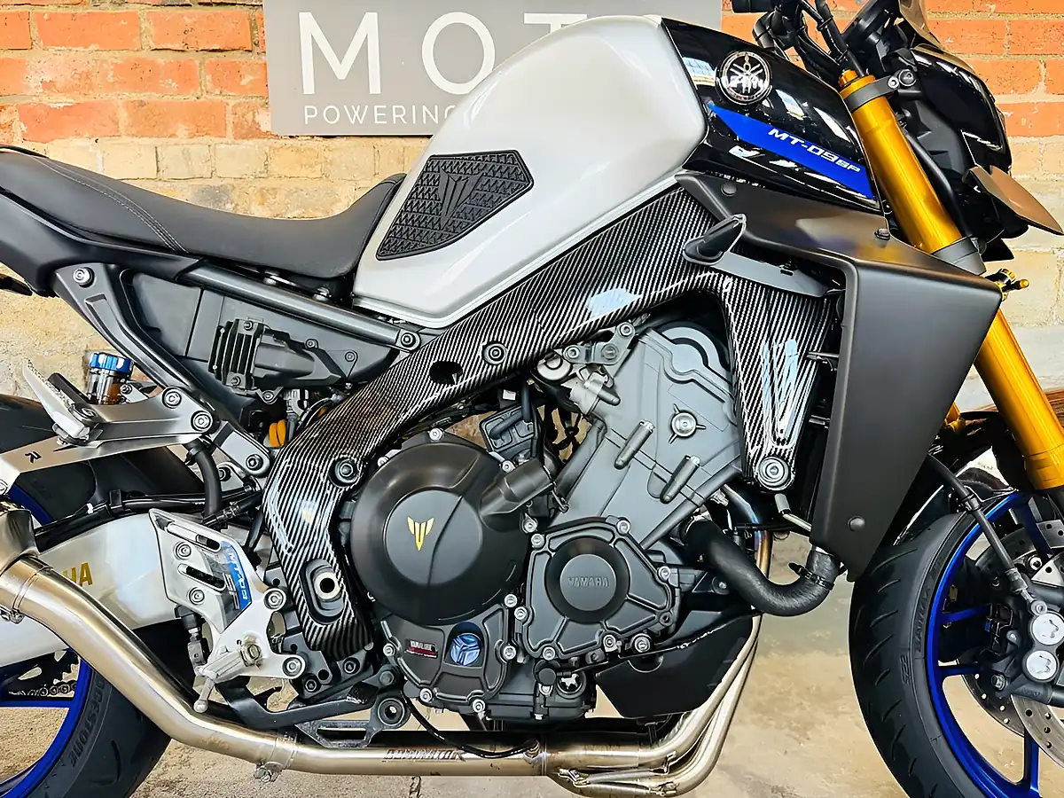Used 2022 Yamaha MT-09 Sp Black - Interior and Exterior details 7