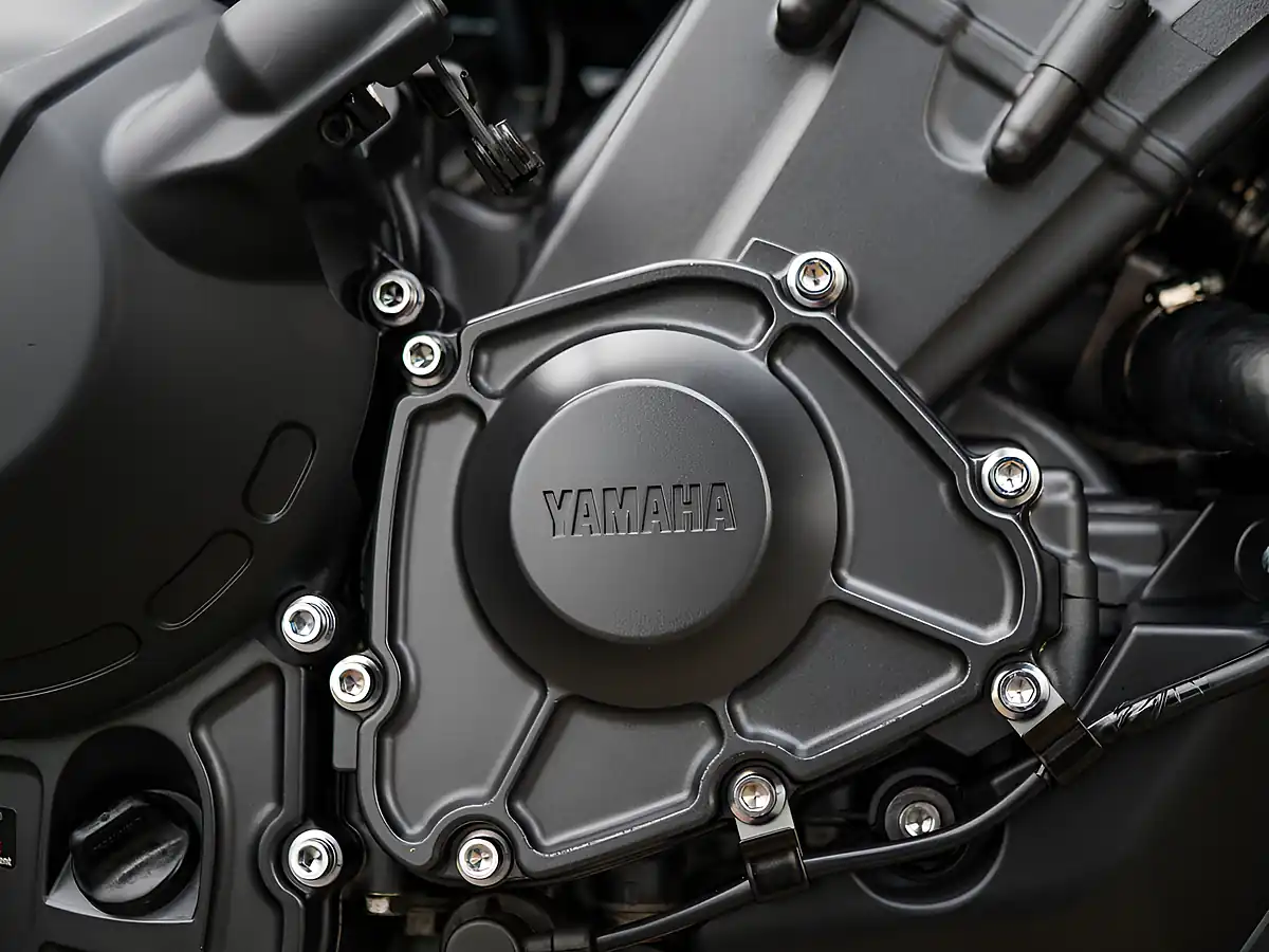 Used 2022 Yamaha MT-09 Sp Liquid Metal/Raven - Interior and Exterior details 16