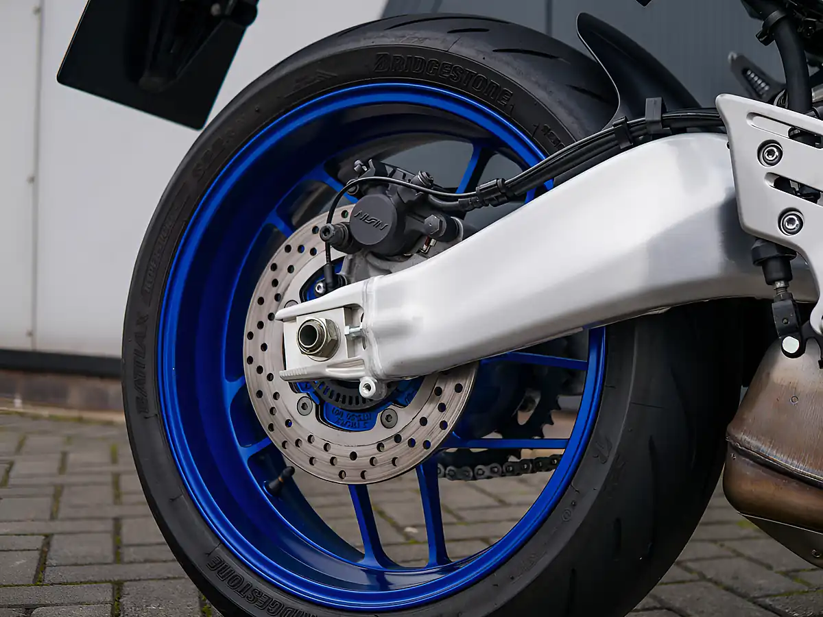 Used 2022 Yamaha MT-09 Sp Liquid Metal/Raven - Interior and Exterior details 19