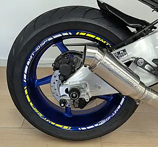 Used 2022 Yamaha MT-10 Sp Hyper-Naked Silver - Interior and Exterior details 12