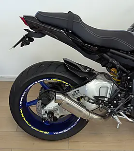 Used 2022 Yamaha MT-10 Sp Hyper-Naked Silver - Interior and Exterior details 13