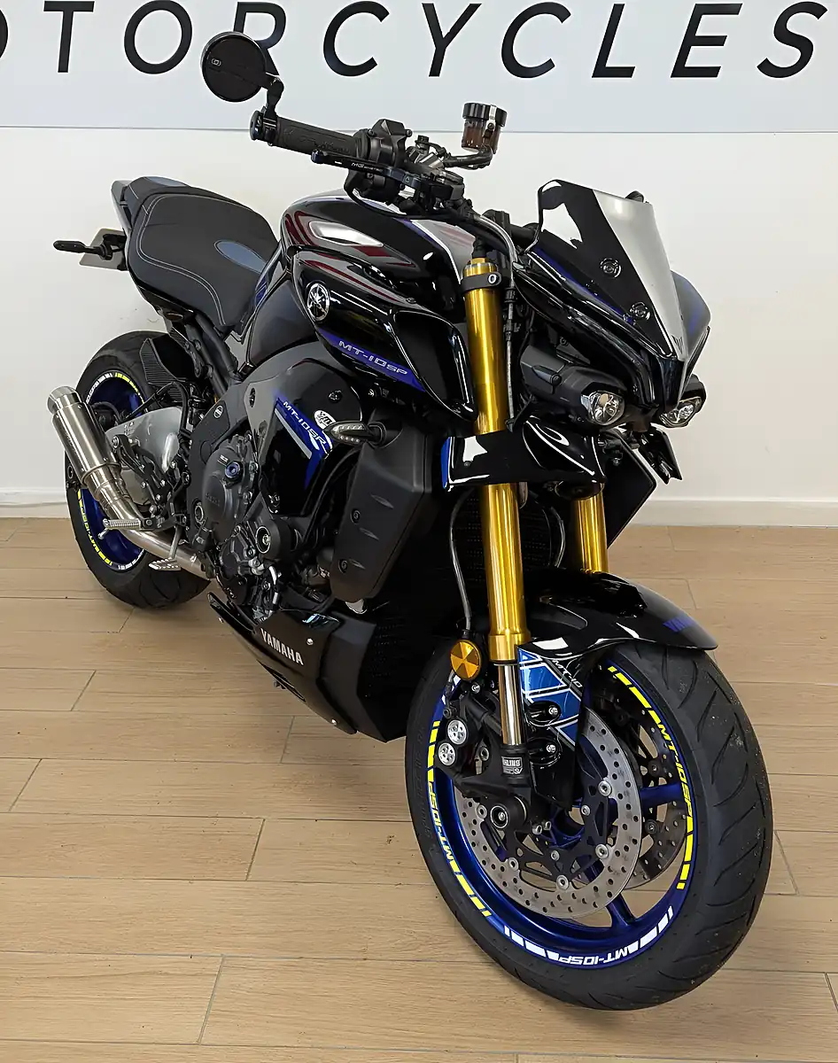 Used 2022 Yamaha MT-10 Sp Hyper-Naked Silver - Interior and Exterior details 2