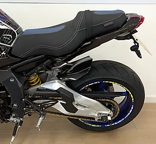 Used 2022 Yamaha MT-10 Sp Hyper-Naked Silver - Interior and Exterior details 20