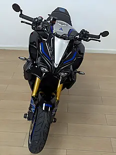 Used 2022 Yamaha MT-10 Sp Hyper-Naked Silver - Interior and Exterior details 7