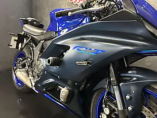 Used 2022 Yamaha R7 700 Blue - Interior and Exterior details 12