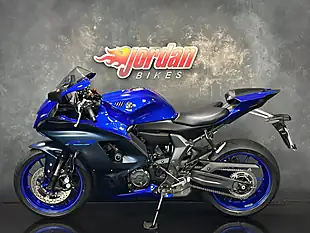 Used 2022 Yamaha R7 700 Blue - Interior and Exterior details 2