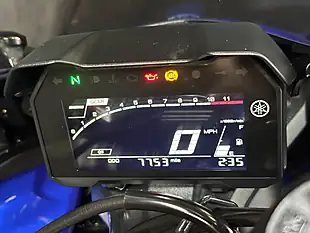 Used 2022 Yamaha R7 700 Blue - Interior and Exterior details 3