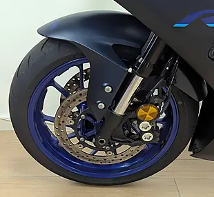 Used 2022 Yamaha R7 700 Blue - Interior and Exterior details 16