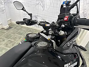 Used 2022 Yamaha Tenere 700 World Raid Black - Interior and Exterior details 9