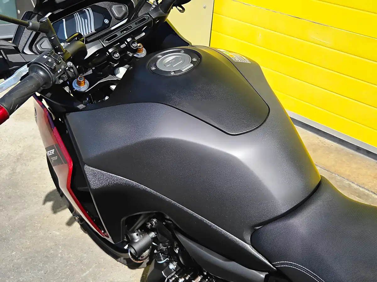 Used 2022 Yamaha Tracer 700 Grey - Interior and Exterior details 15