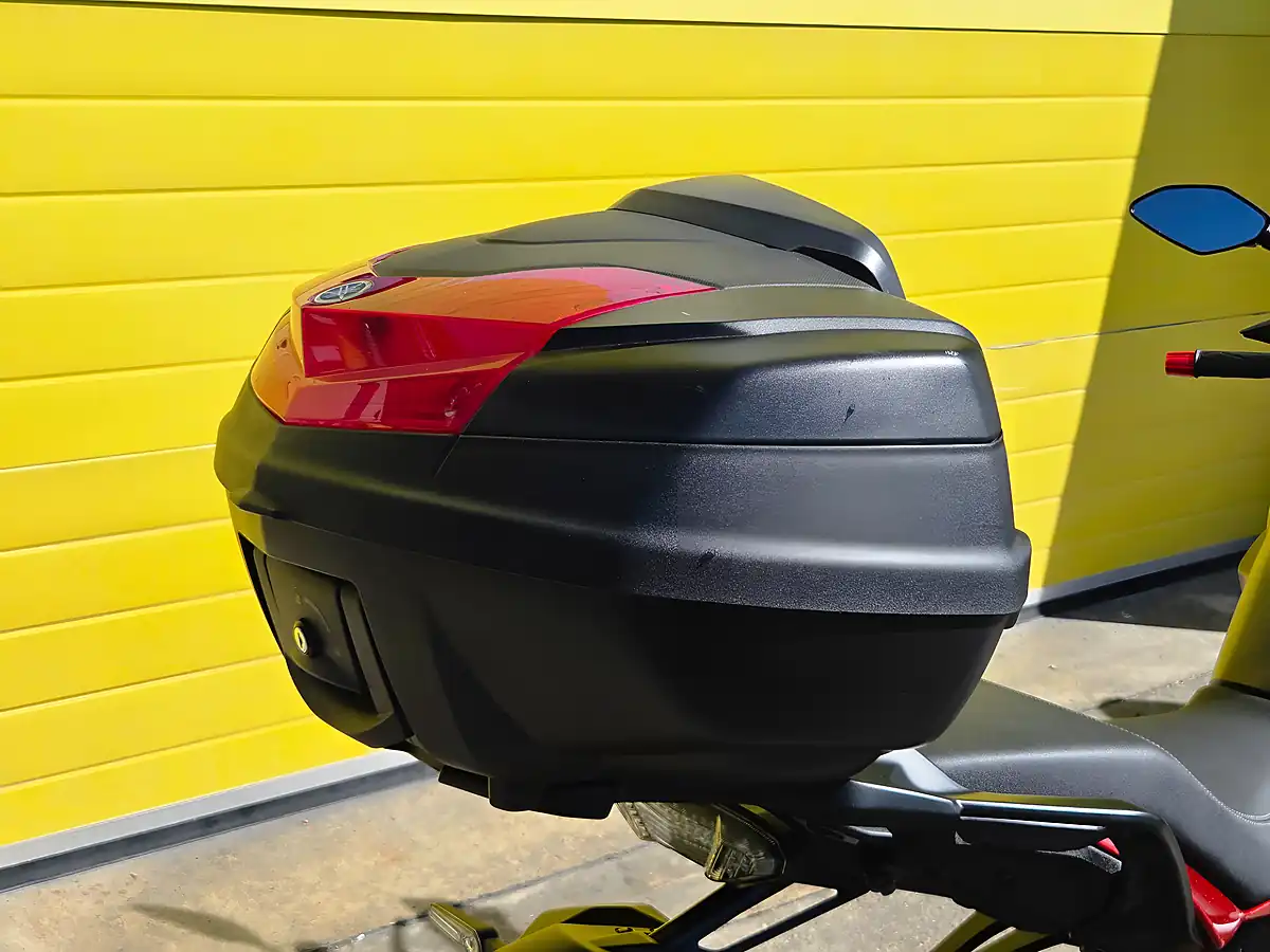 Used 2022 Yamaha Tracer 700 Grey - Interior and Exterior details 9