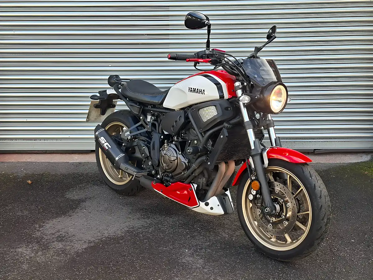 Used 2022 Yamaha Xs White - Front View