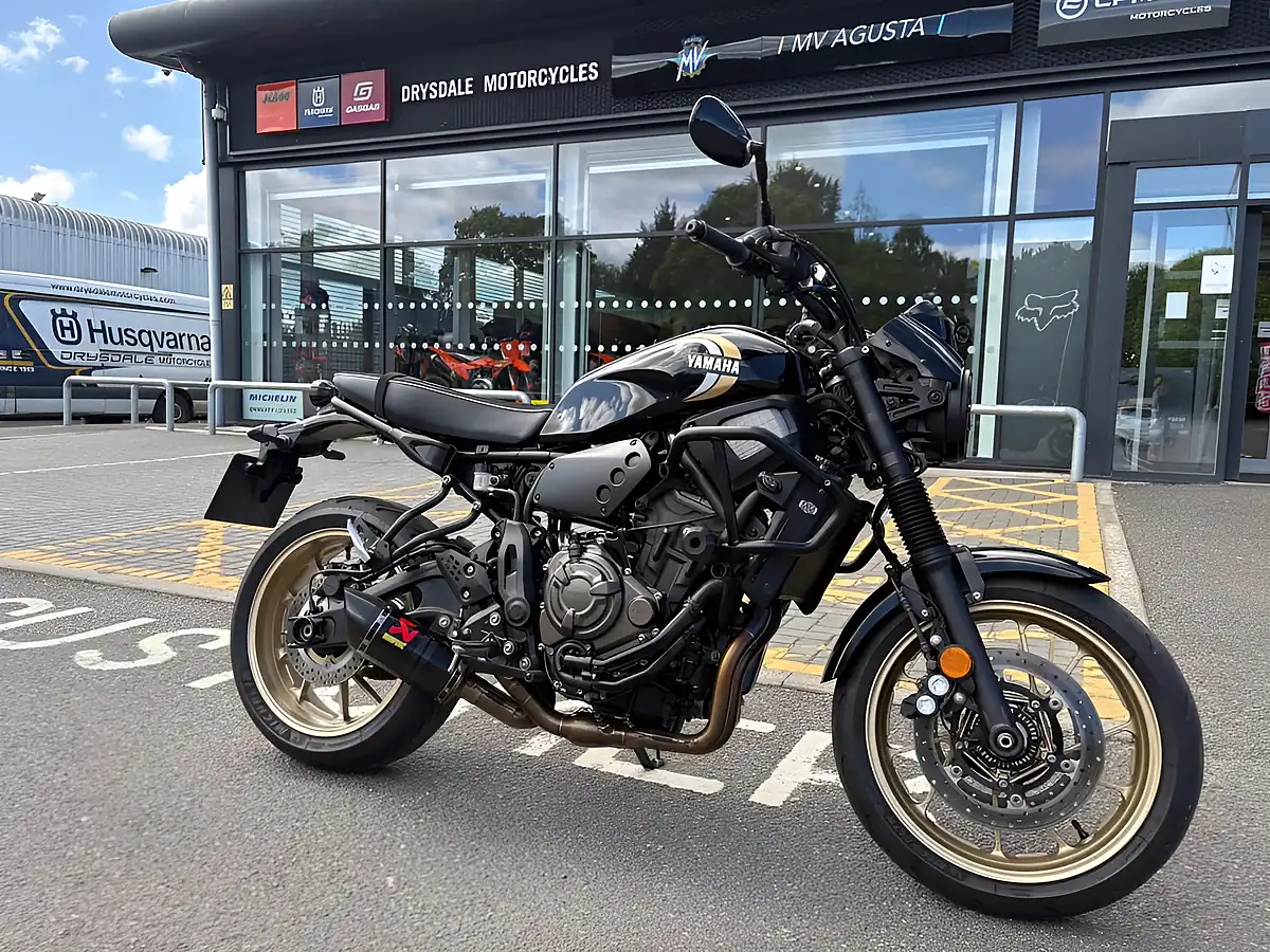 Used 2022 Yamaha Xsr 700 Black - Interior and Exterior details 5