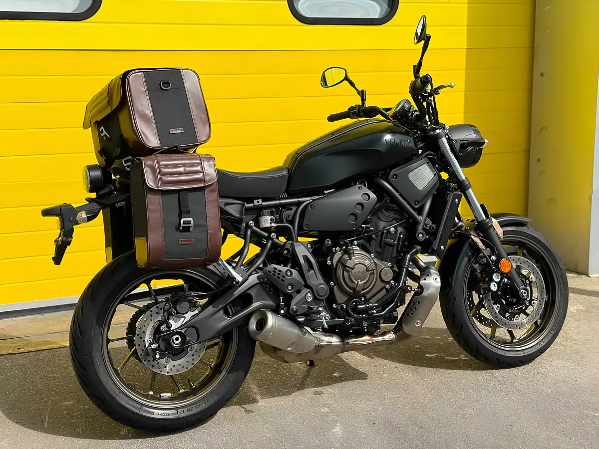 Used 2022 Yamaha XSR700 Black - Interior and Exterior details 10