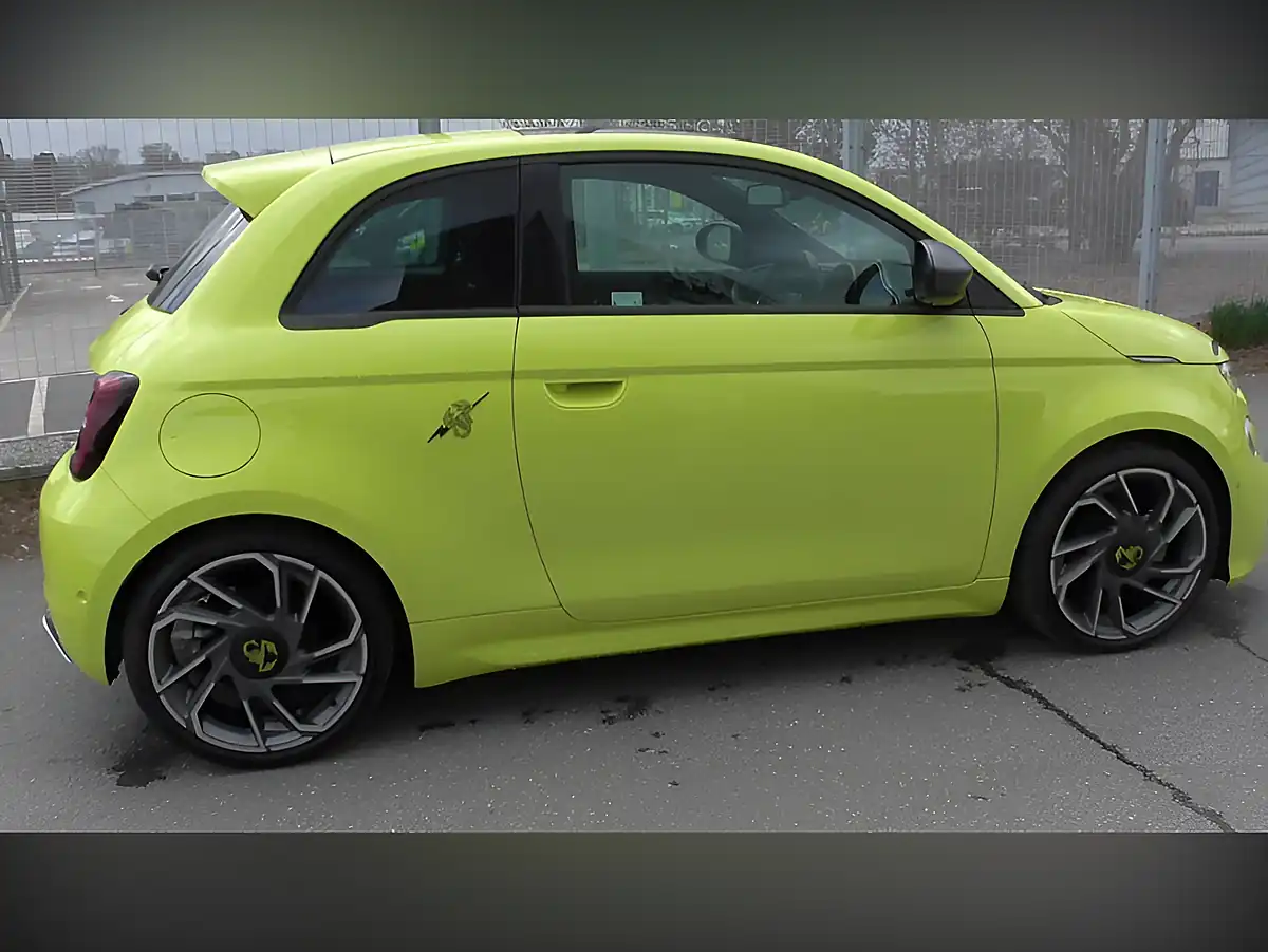 Used 2023 Abarth 595 Turismo Green - Interior and Exterior details 2