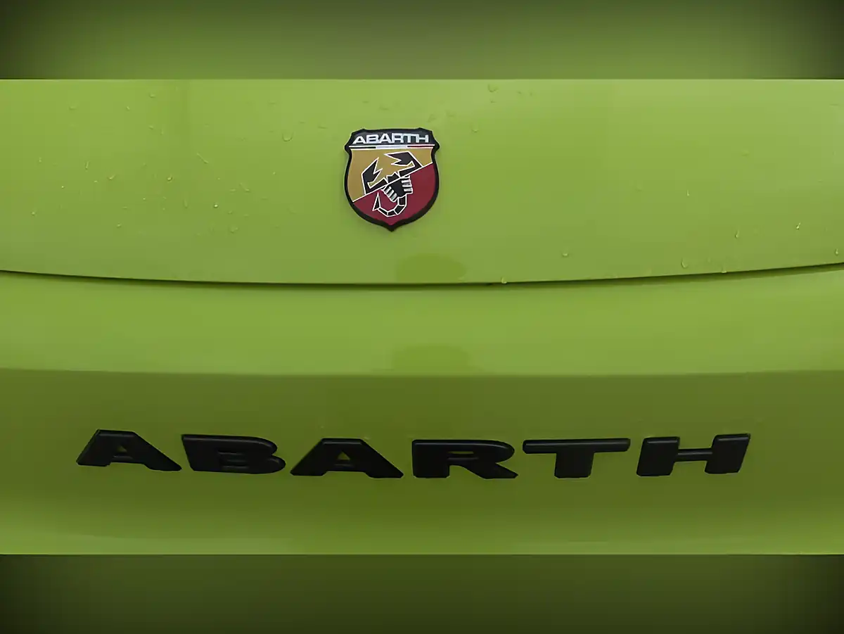Used 2023 Abarth 595 Turismo Green - Interior and Exterior details 6