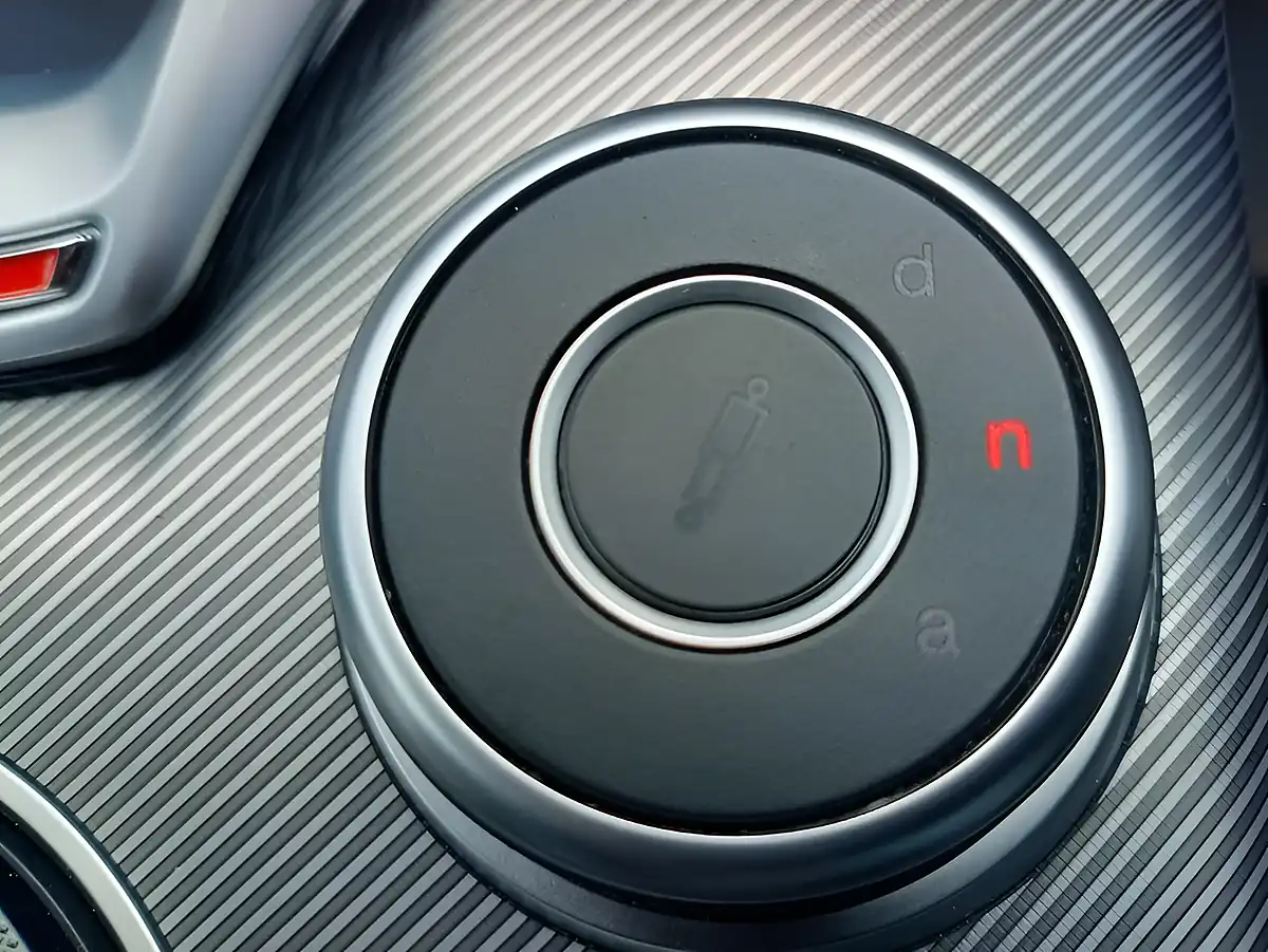 Used 2023 Alfa Romeo Giulia Competizione Misano Blue - Interior and Exterior details 20